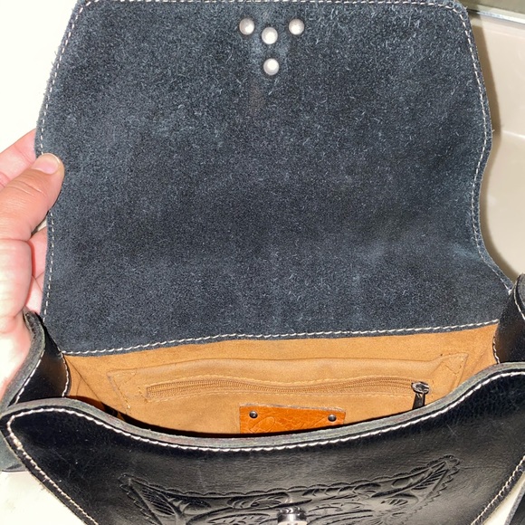 Patricia Nash Marciano Flap Crossbody Bag - Picture 5 of 6